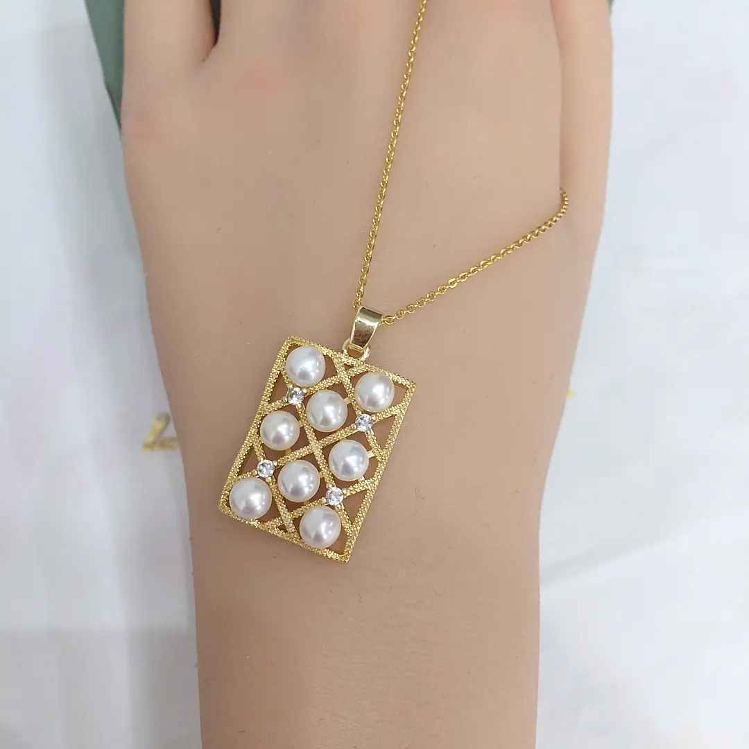 Zhuji Pearl Pendant Necklace with Square Design — feature 10