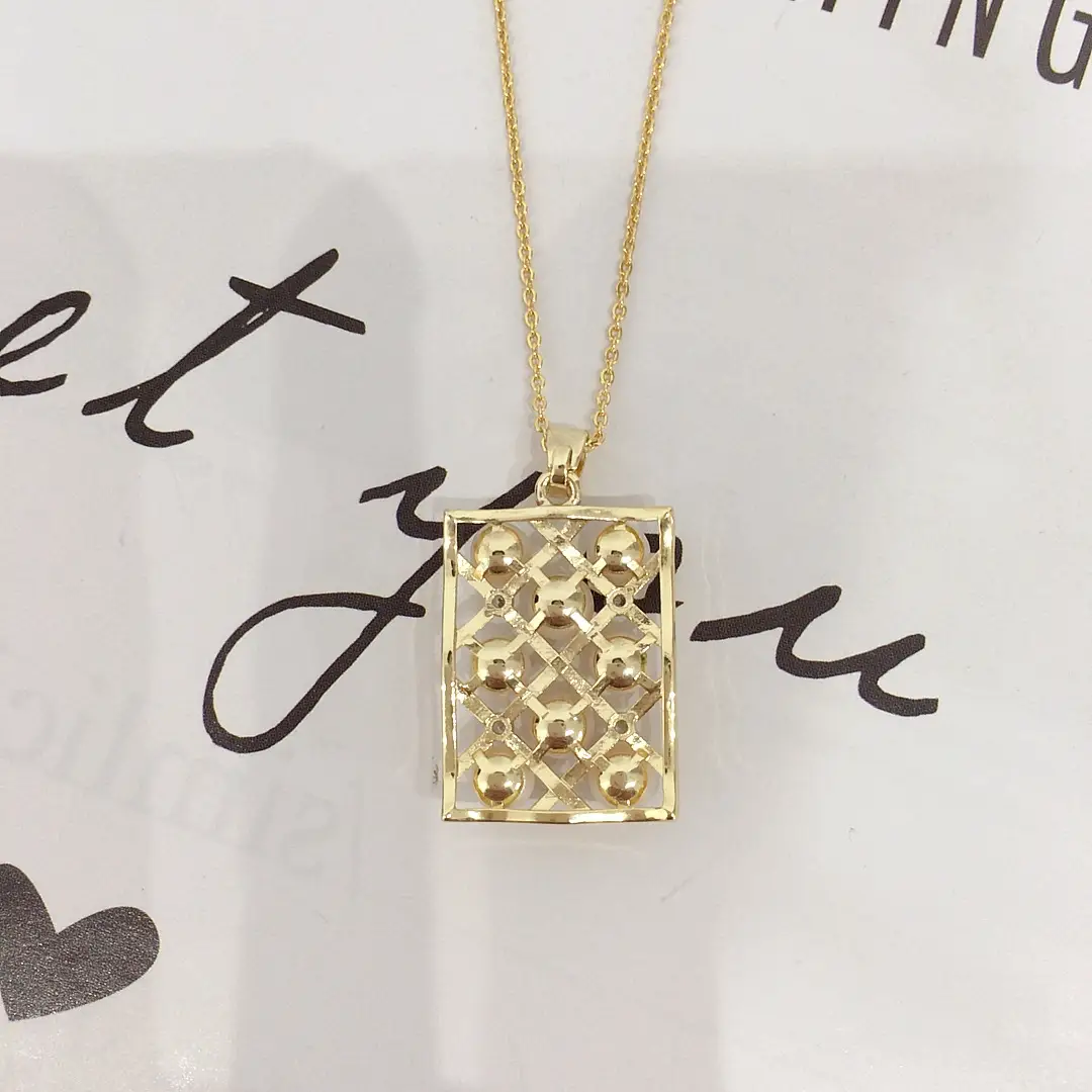 Zhuji Pearl Pendant Necklace with Square Design — feature 12