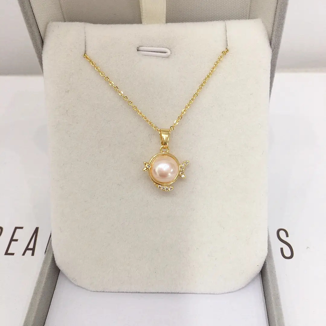 Zhuji Shanxiahu Pearl Pendant Necklace White Gold Fish Design — feature 8