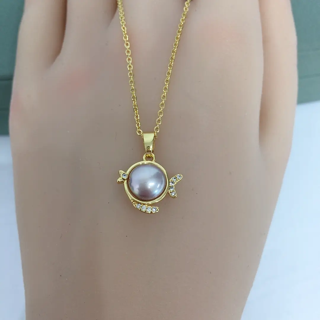 Zhuji Shanxiahu Pearl Pendant Necklace White Gold Fish Design - Image 3