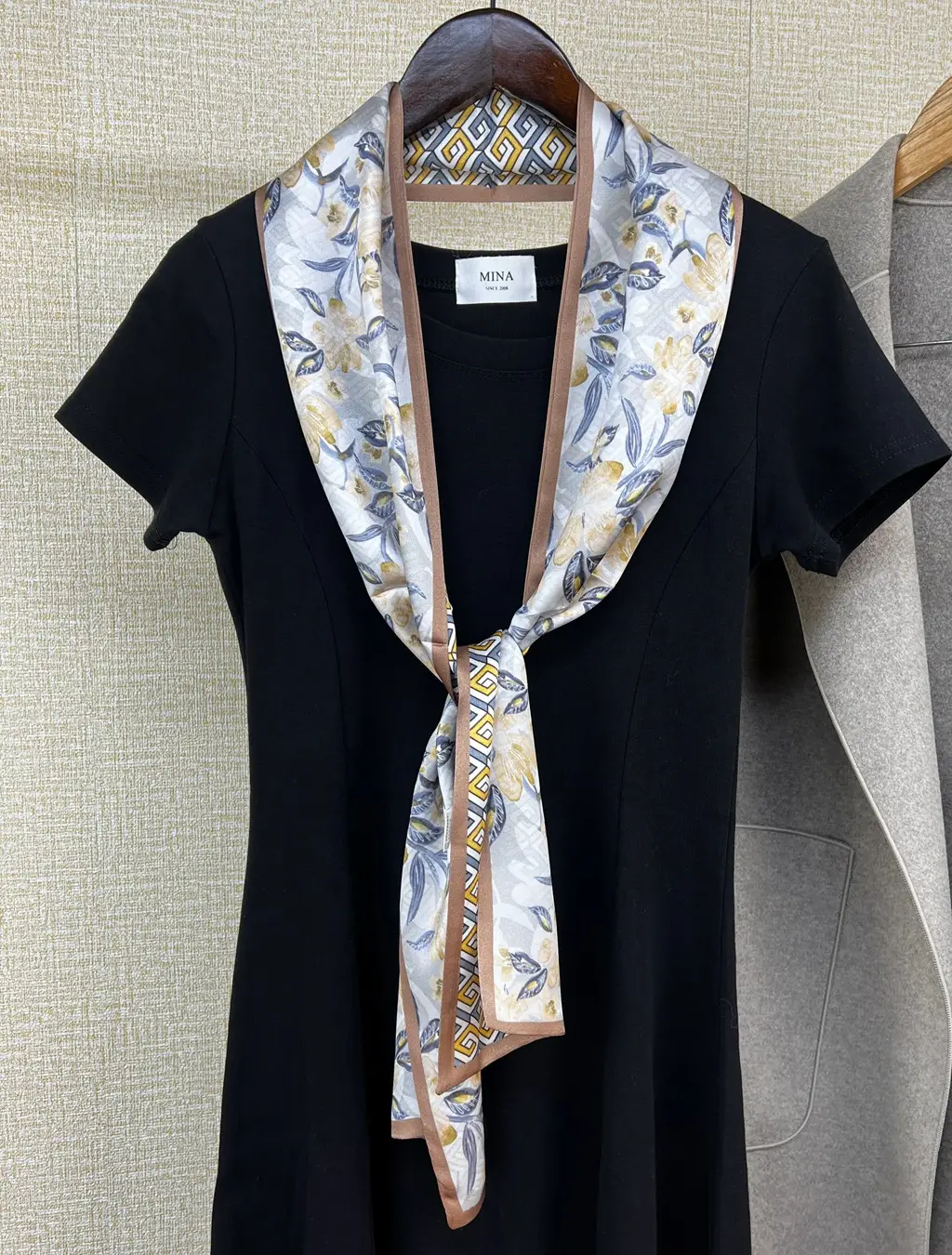 100% Mulberry Silk Scarf Long Strip Women's All-match Fashion Elegant Double-sided Tie Belt Scarf Star Same Style Scarf — feature 16