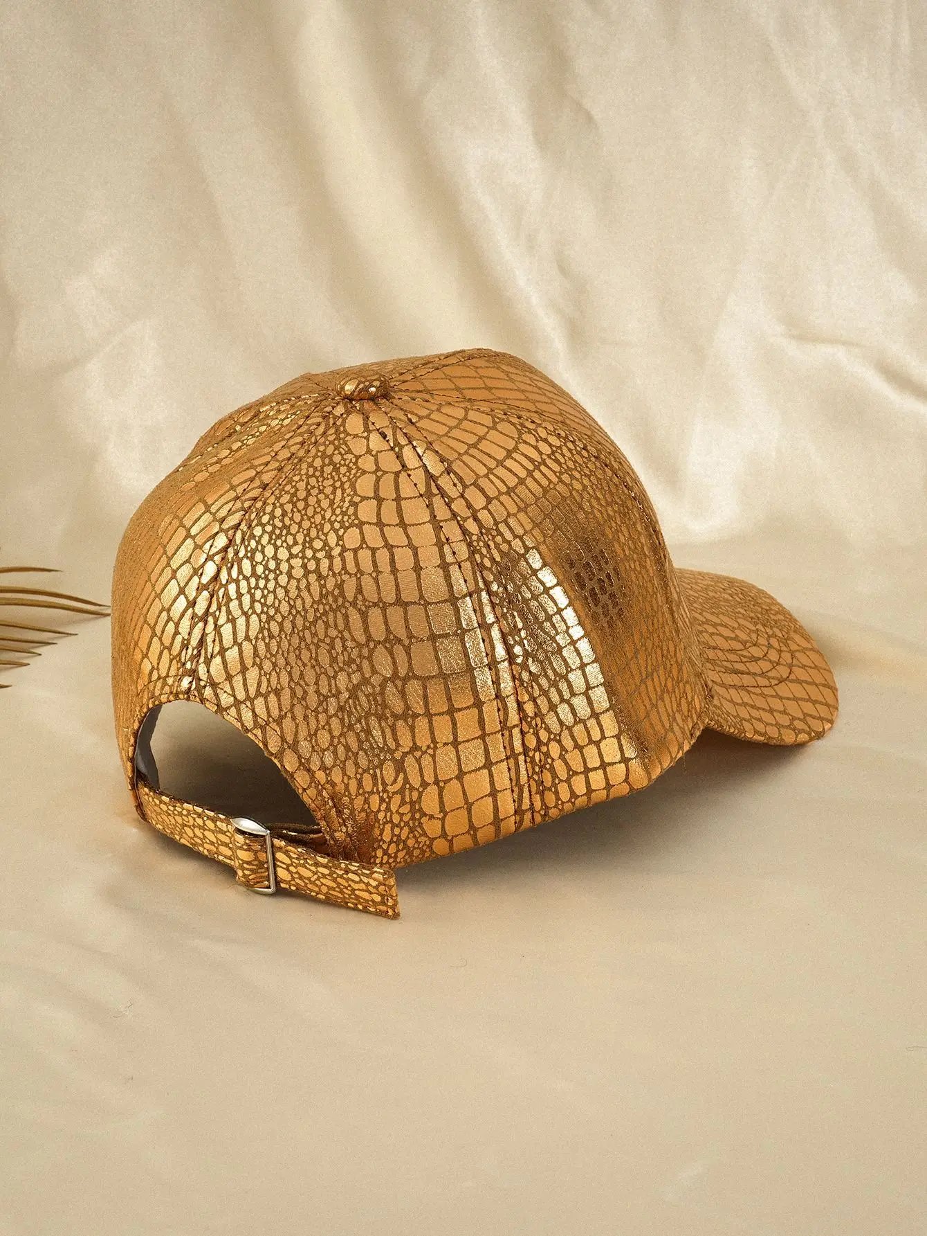Men's Gold Mesh Cap with Eaves — feature 10