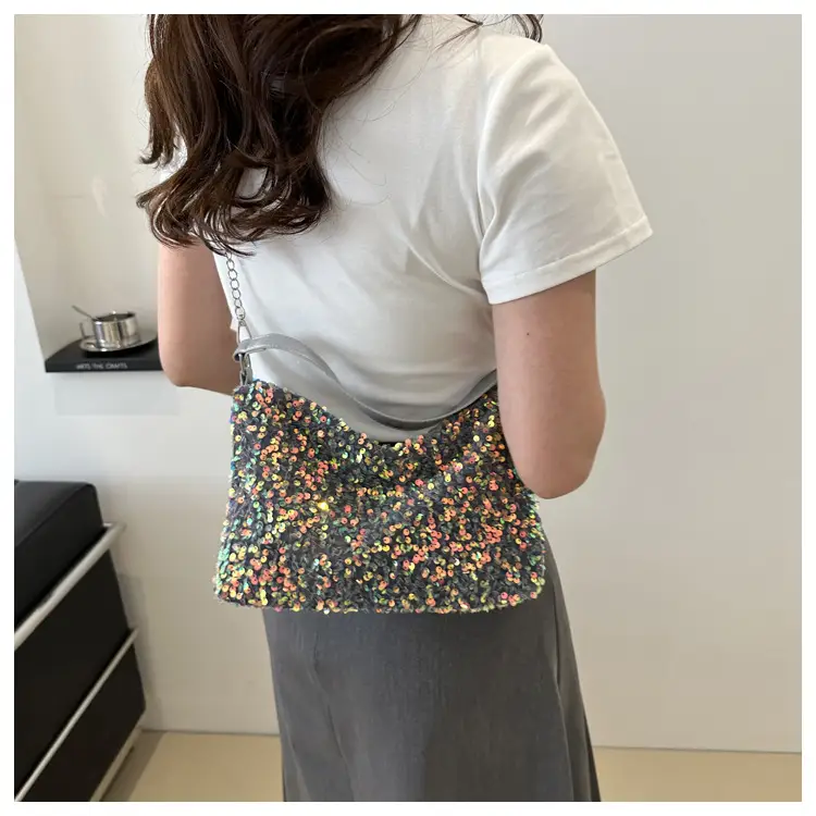 Korean Style Sequin Chain Shoulder Bag for Women — feature 14