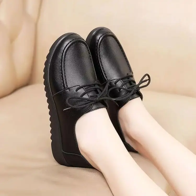 Women's Black Non-Slip Flat Loafers — feature 1
