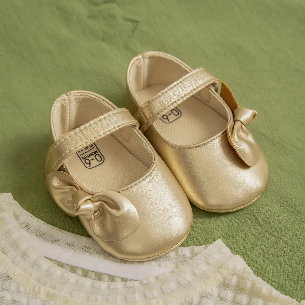Baby Bow Shoes Silver Bow Soft Cloth 0-1Y - Image 2