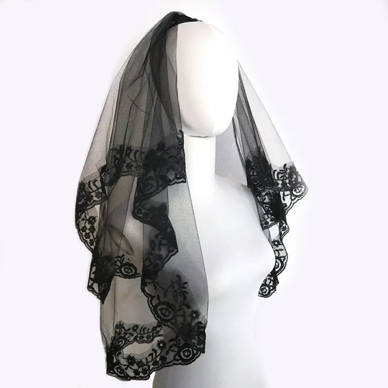 Black Lace Ghost Veil for Halloween & Cosplay Parties - Image 4
