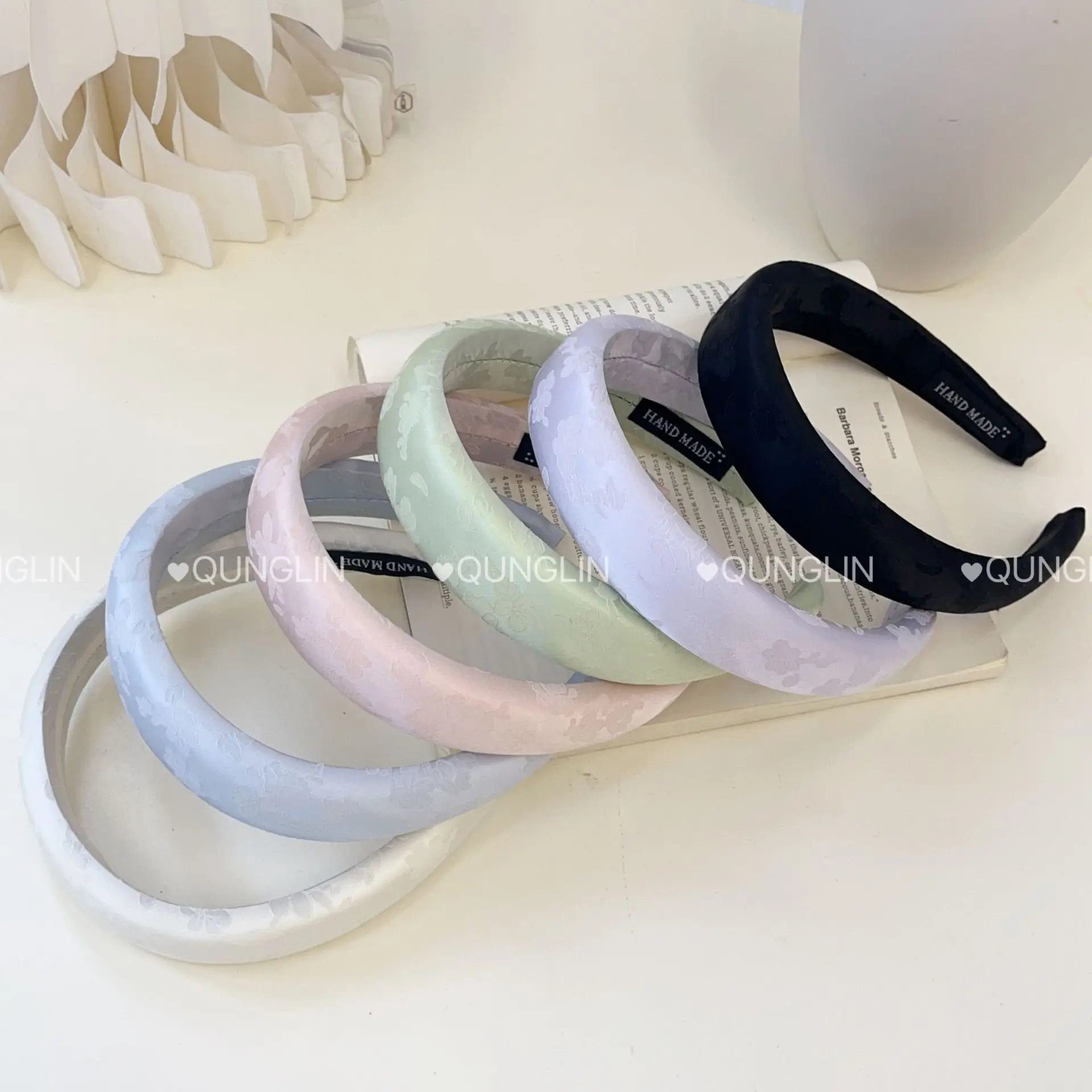 New Chinese Jacquard Dark Pattern Headband for Women