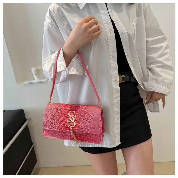 Green Croc Texture Shoulder Bag for Women 2024 — feature 18