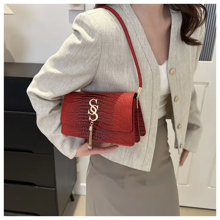 Green Croc Texture Shoulder Bag for Women 2024 — feature 20