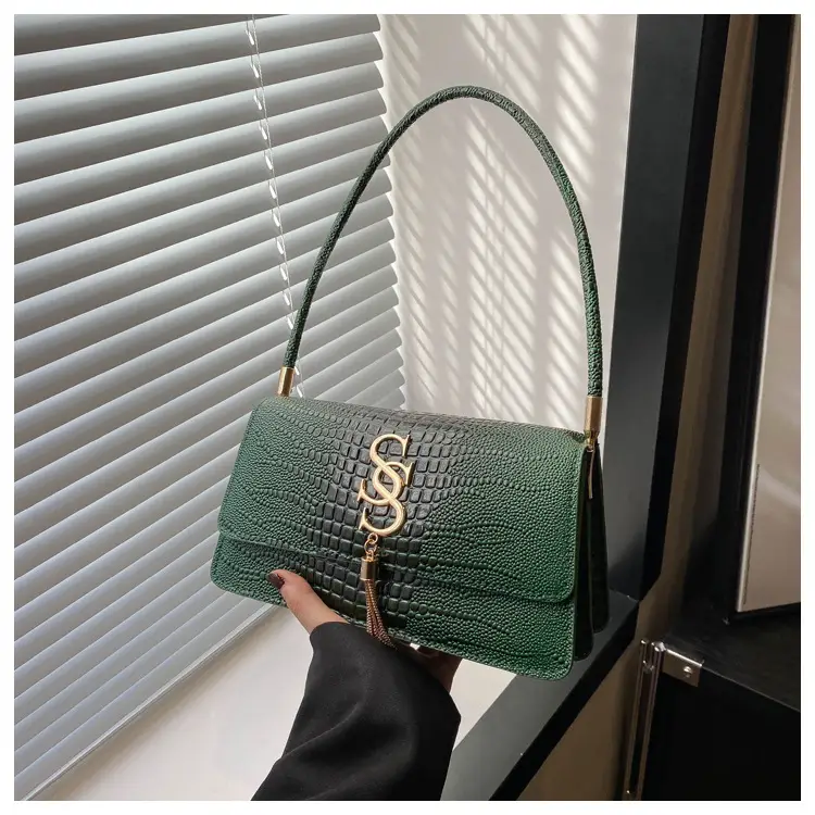 Green Croc Texture Shoulder Bag for Women 2024 — feature 25