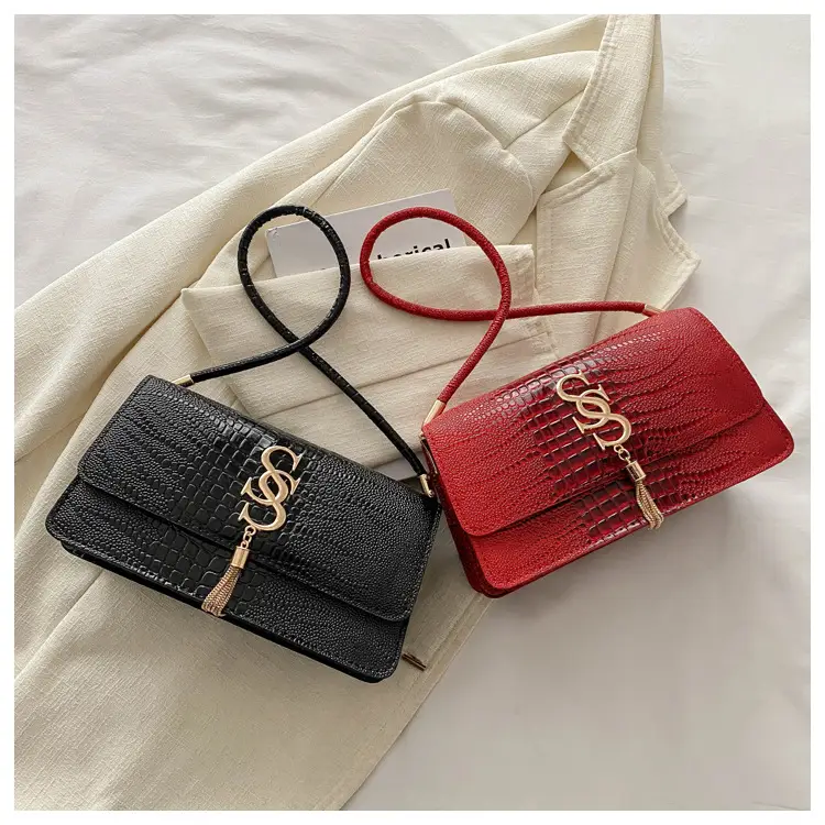 Green Croc Texture Shoulder Bag for Women 2024 — feature 28