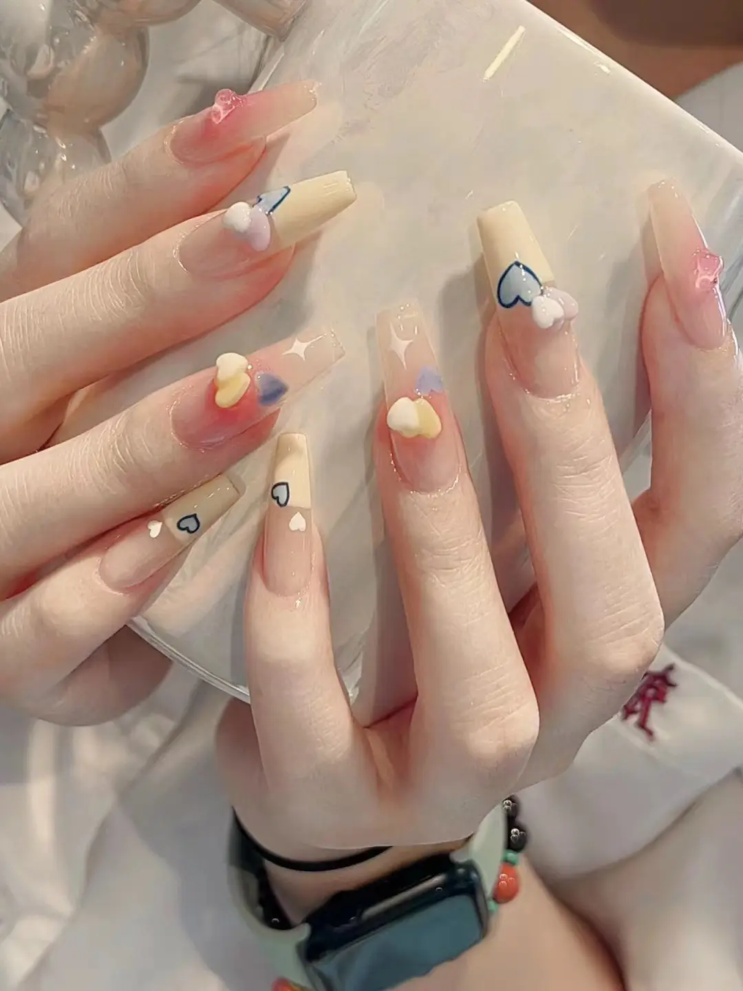 White Sweet Fake Nail Patch with Bow Design — feature 2