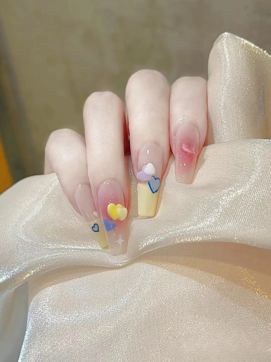 White Sweet Fake Nail Patch with Bow Design — feature 4