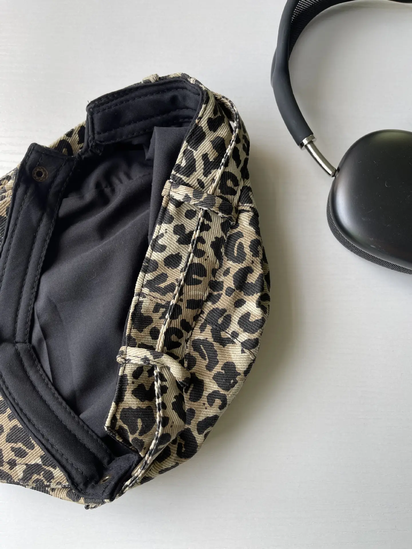 Leopard Print Progressive Cap for Girls — feature 7