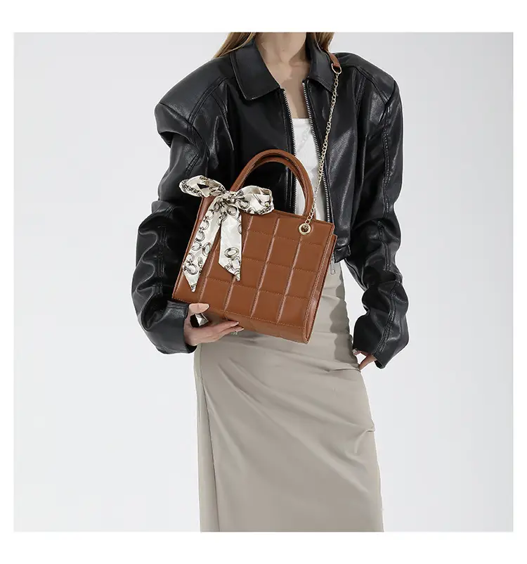 Elegant Scarf Bag Black Rhombic Shoulder Crossbody — feature 15