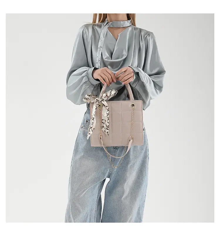 Elegant Scarf Bag Black Rhombic Shoulder Crossbody — feature 25