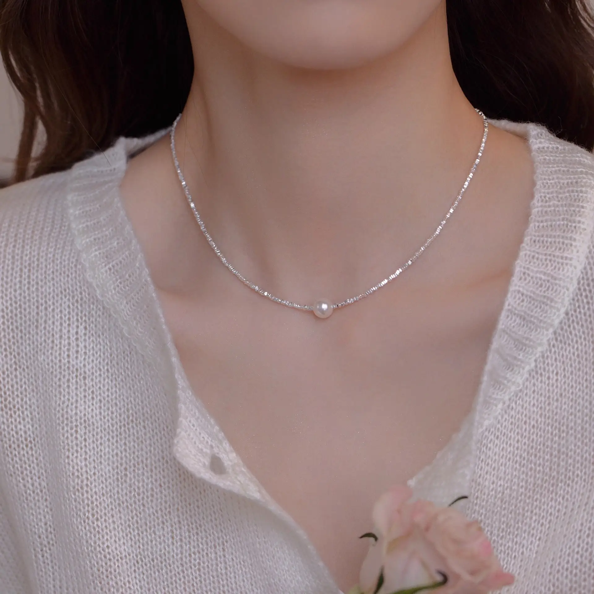 Silver Pearl Necklace for Women Light Luxury 2025 — feature 6