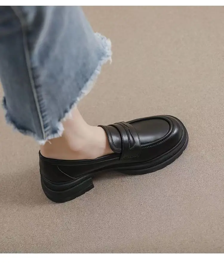 Thick-soled Loafers Women's 2024 New Spring Retro Small Leather Shoes British Style Slip-on Thick Heeled Soft-soled Single-layer Shoes for Women — feature 13