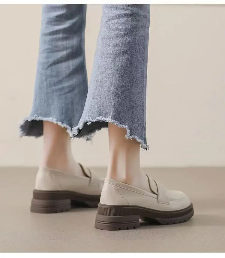 Thick-soled Loafers Women's 2024 New Spring Retro Small Leather Shoes British Style Slip-on Thick Heeled Soft-soled Single-layer Shoes for Women — feature 7