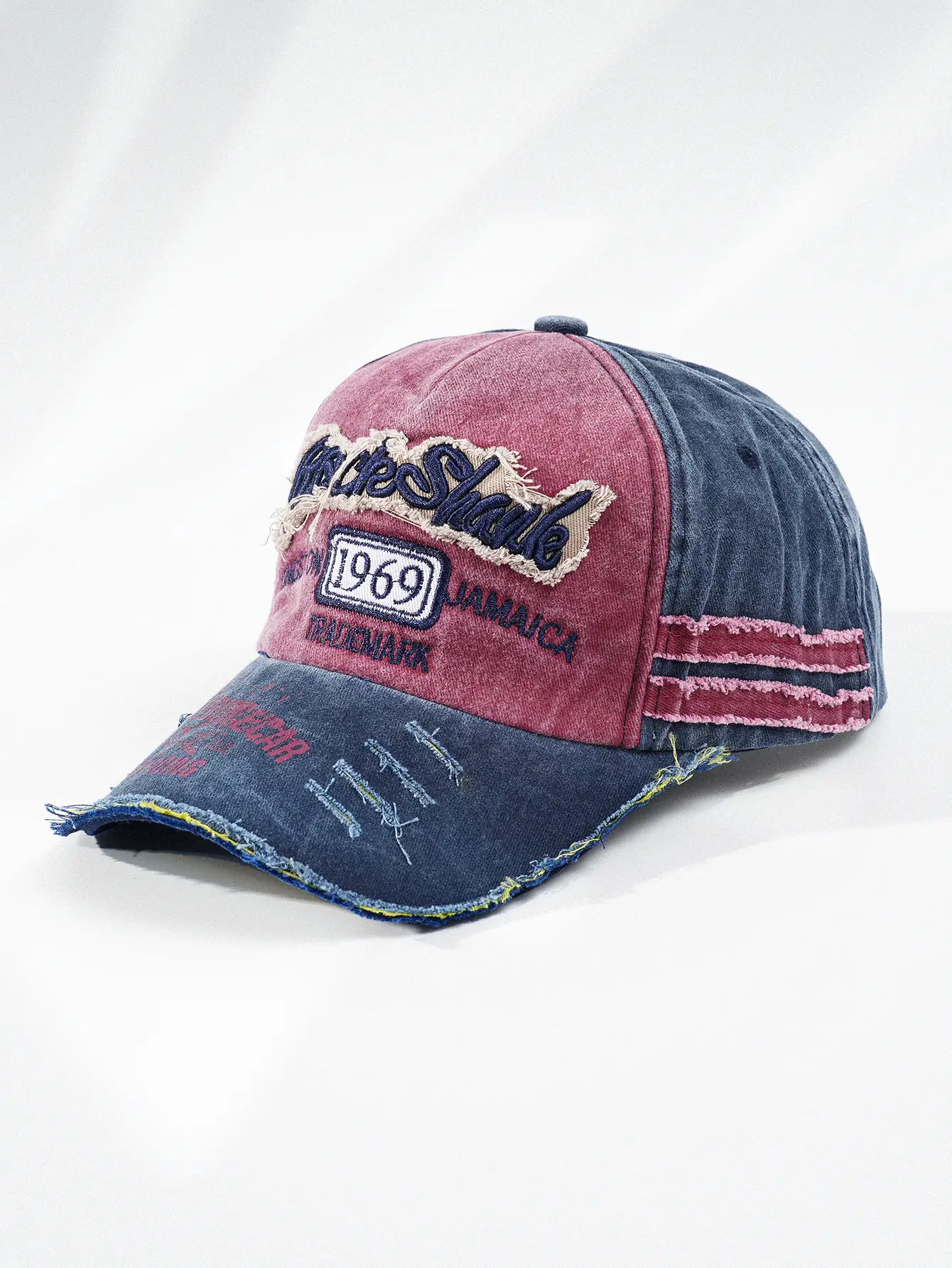 Vintage Embroidered Baseball Cap for Men with Washed Design — feature 2