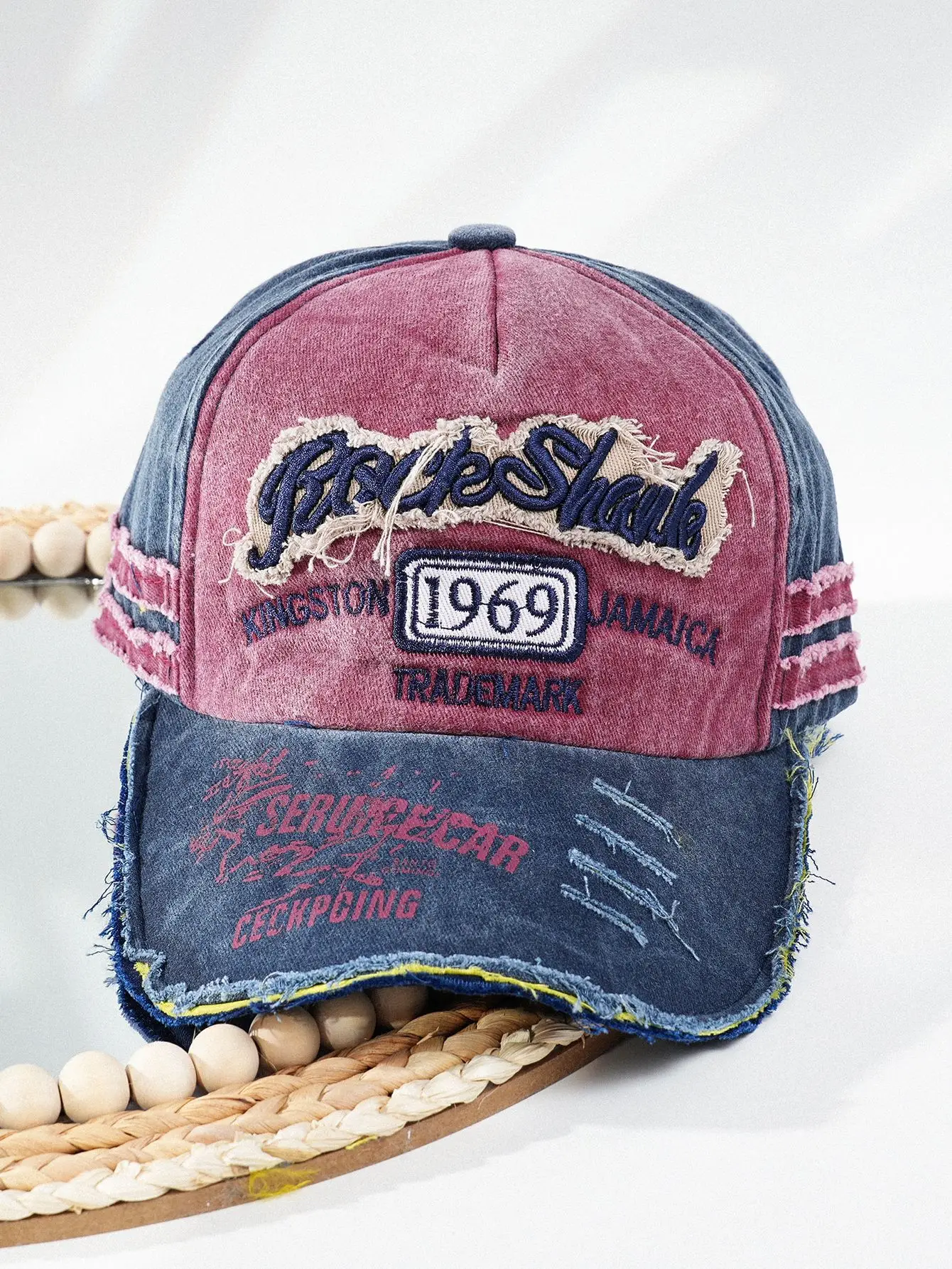 Vintage Embroidered Baseball Cap for Men with Washed Design — feature 6