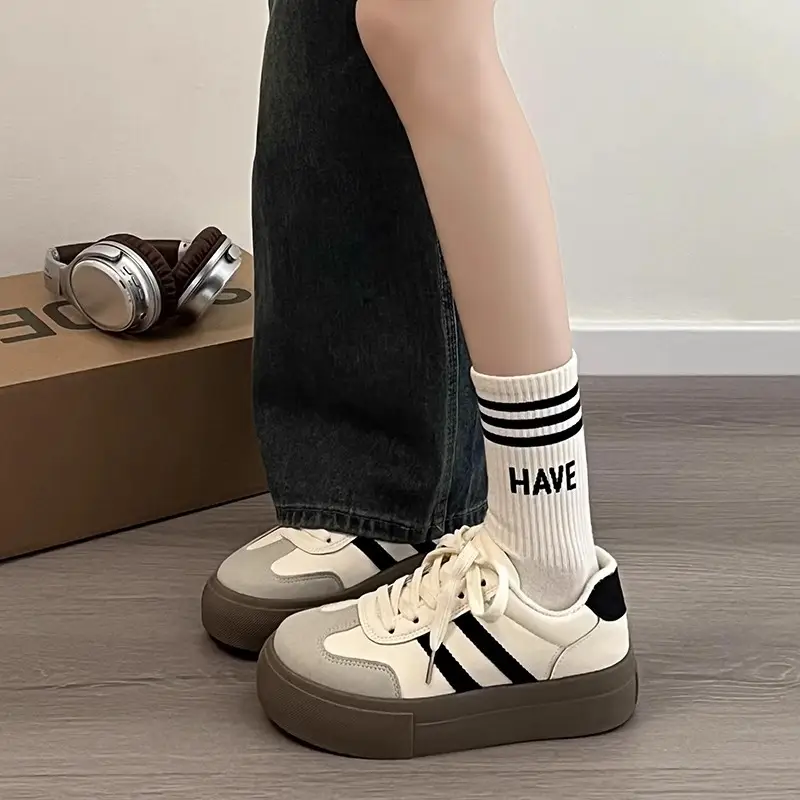 Women's 2025 Spring & Autumn Matching Sneakers White - Image 3