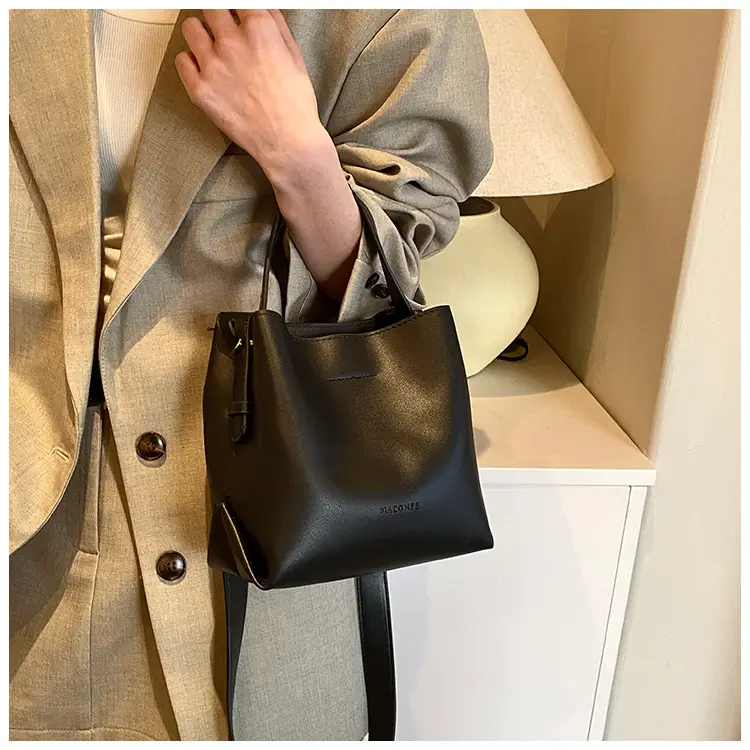 Large Capacity All-match Bucket Bag Women's Fashionable — feature 11