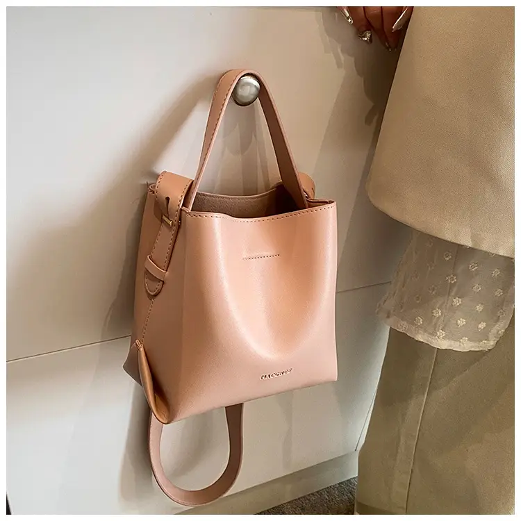 Large Capacity All-match Bucket Bag Women's Fashionable — feature 9
