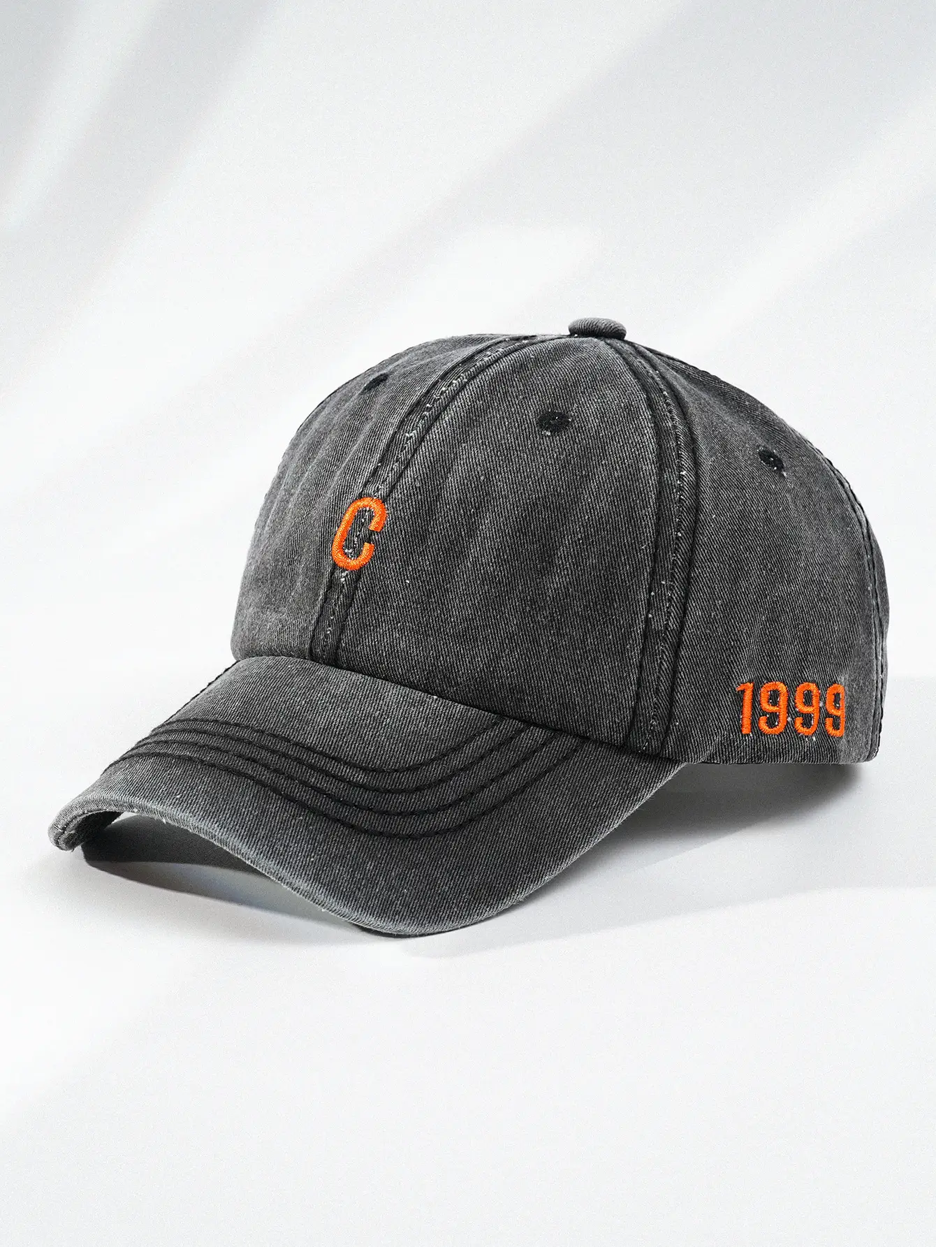 Men Women European American Baseball Cap with Heart Embroidery — feature 3