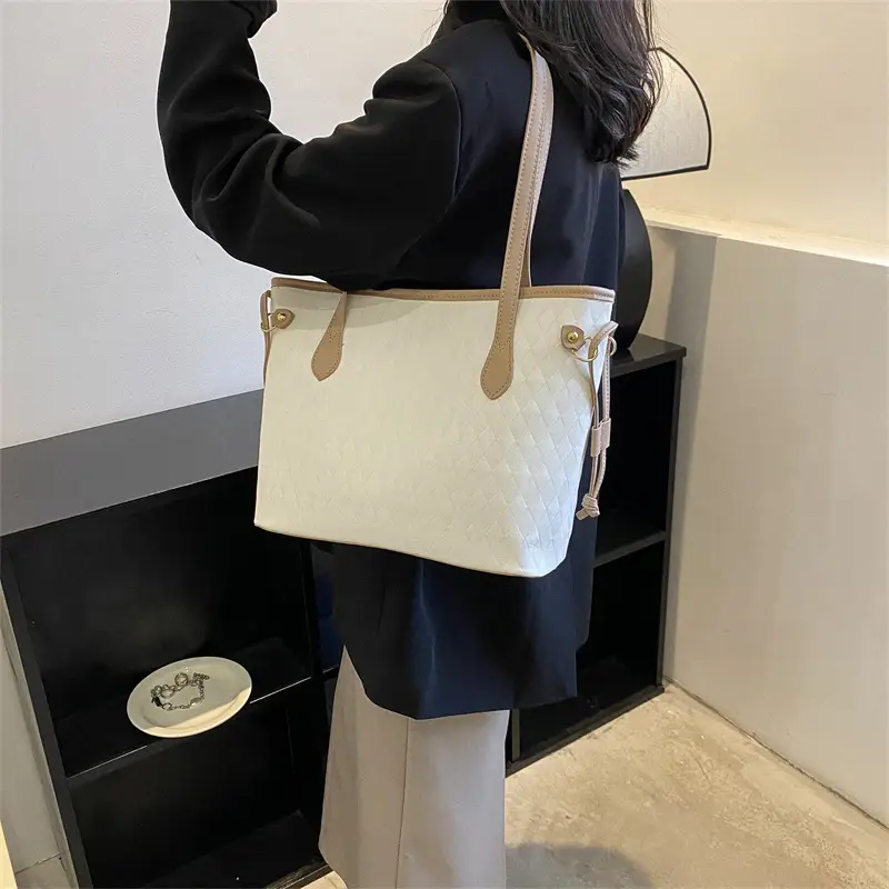 White Rhombic Women's Tote Bag with Leather Handles - Image 6