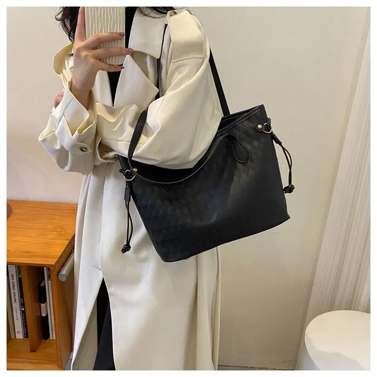 White Rhombic Women's Tote Bag with Leather Handles — feature 11