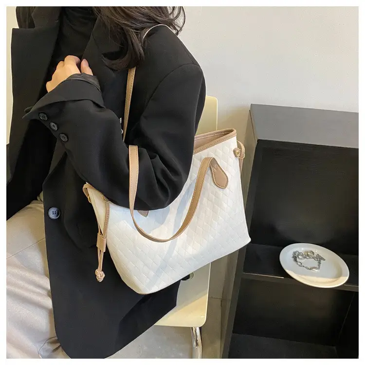 White Rhombic Women's Tote Bag with Leather Handles — feature 13