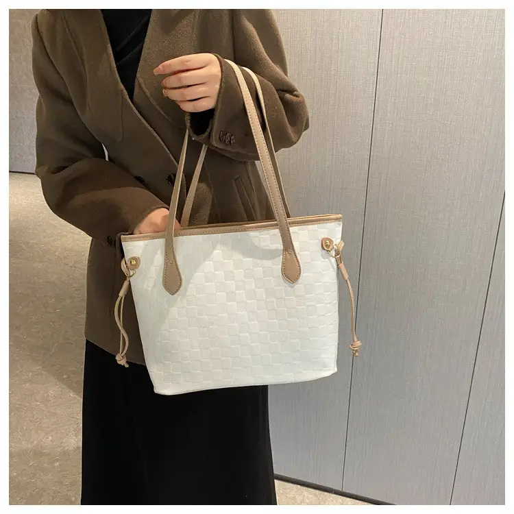 White Rhombic Women's Tote Bag with Leather Handles — feature 17