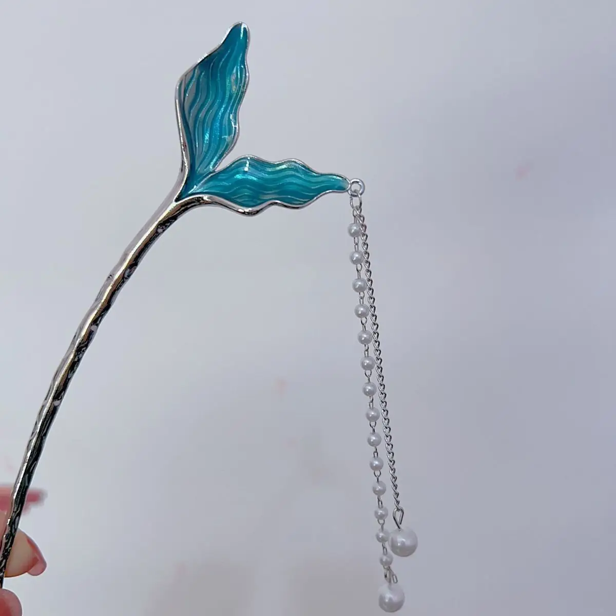 Chinese-style Blue Fish Tail Hairpin with Pearl Drop — feature 8