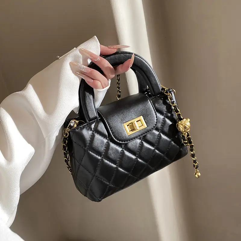 Black Rhomboid Chain Handbag for Women 2024 - Image 8