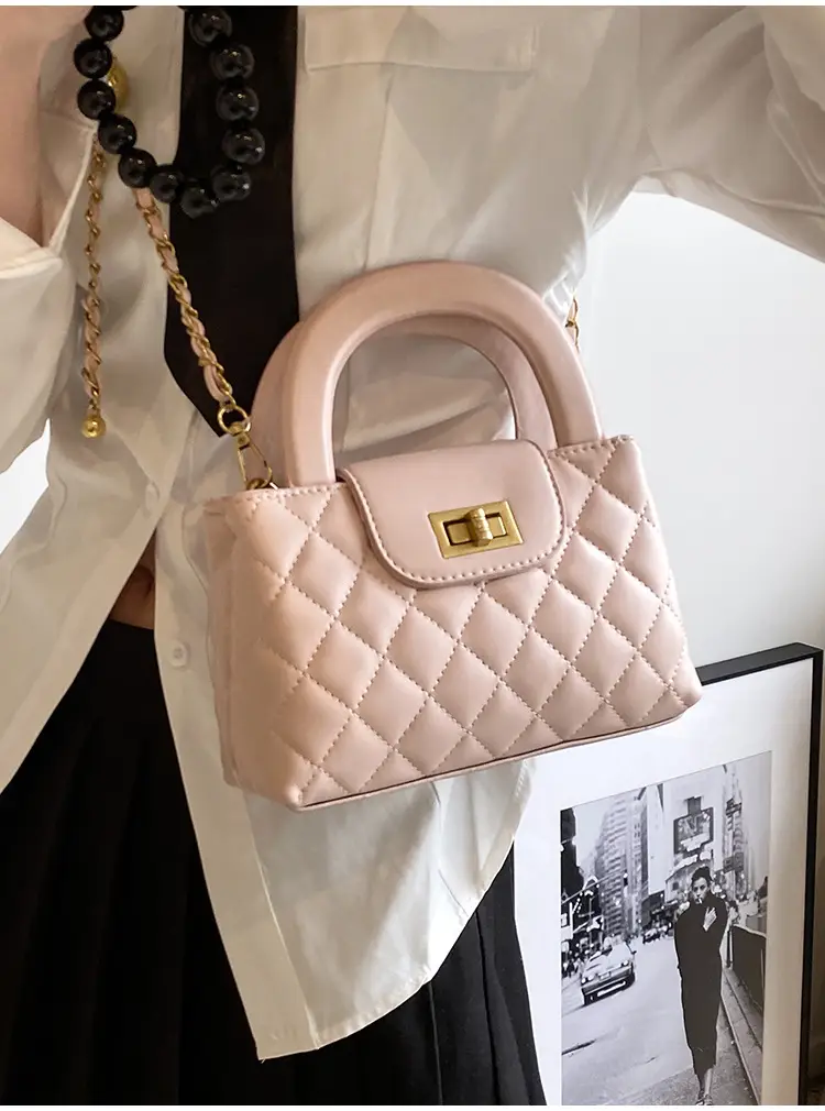 Black Rhomboid Chain Handbag for Women 2024 — feature 13