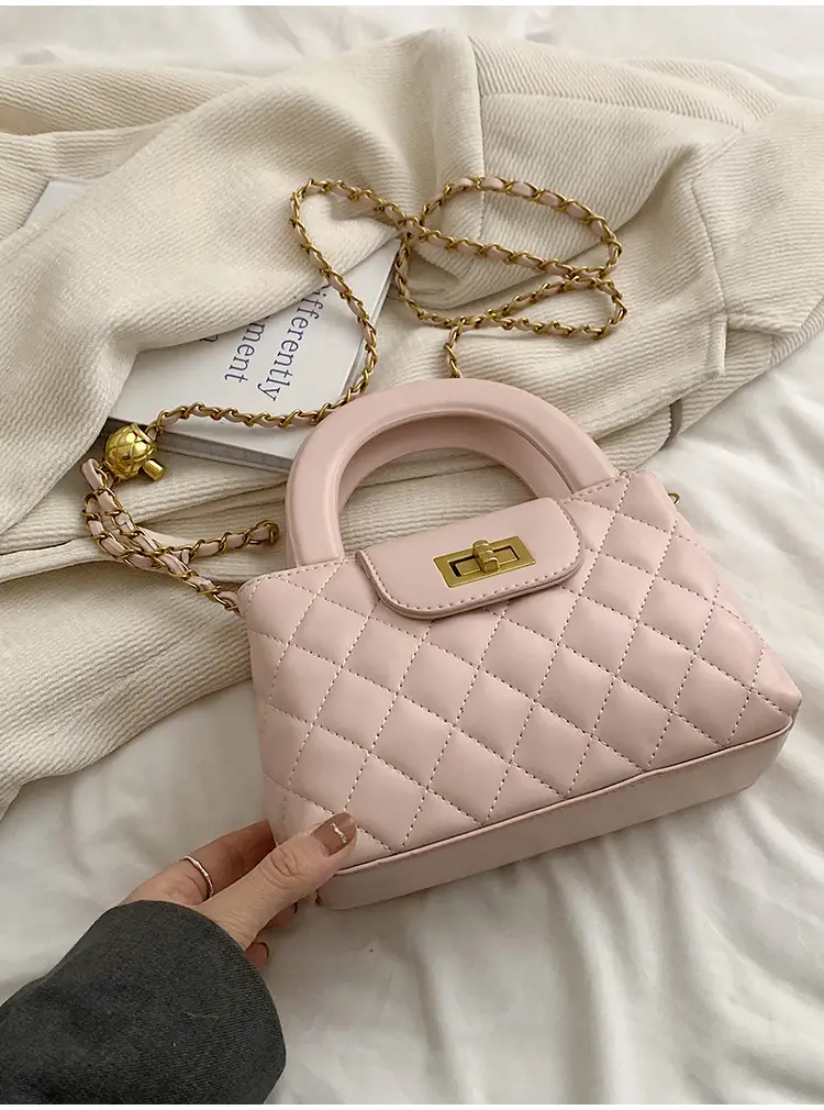 Black Rhomboid Chain Handbag for Women 2024 — feature 25