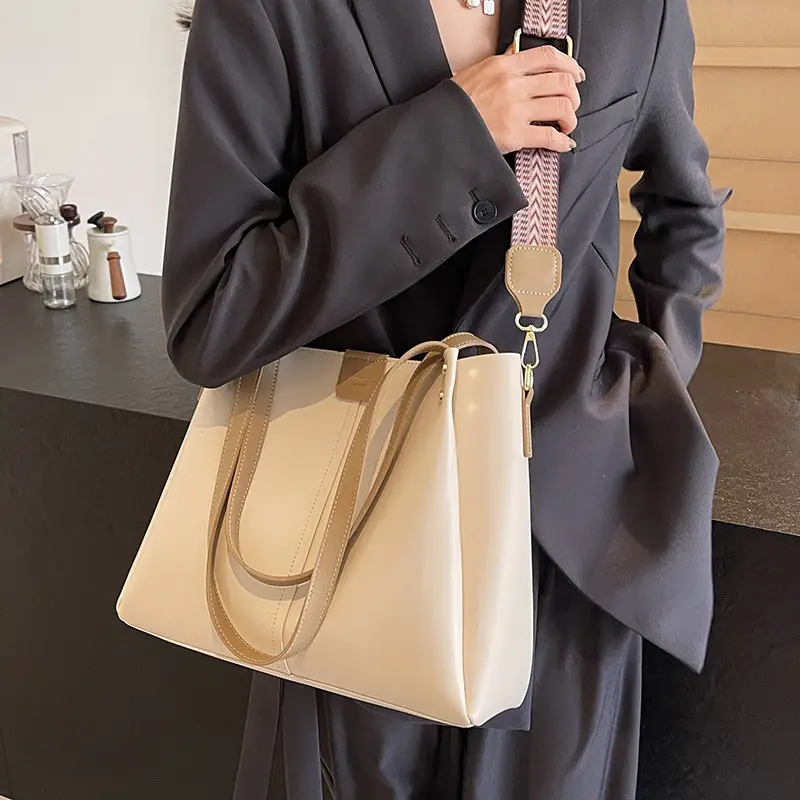 Women's Large Capacity Crossbody Tote Bag Beige Spring Summer 2026 - Image 7
