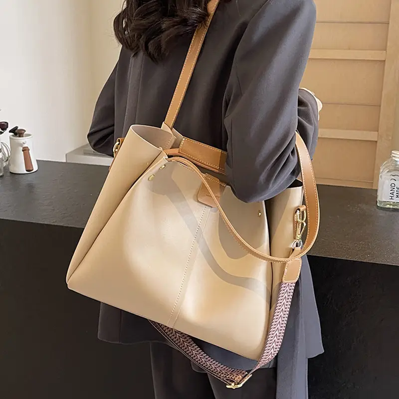 Women's Large Capacity Crossbody Tote Bag Beige Spring Summer 2026 - Image 8
