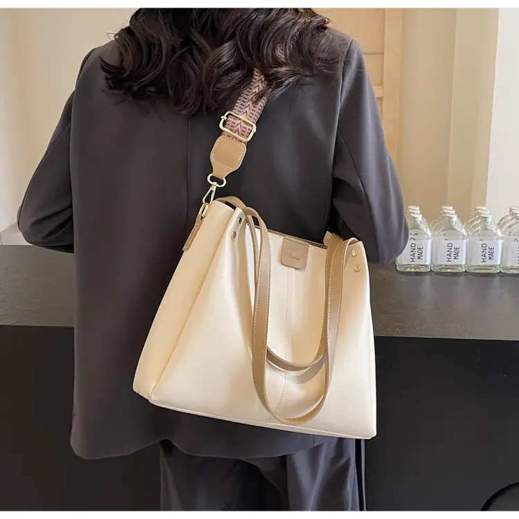 Women's Large Capacity Crossbody Tote Bag Beige Spring Summer 2026 — feature 23