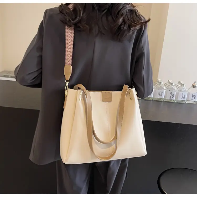 Women's Large Capacity Crossbody Tote Bag Beige Spring Summer 2026 — feature 25