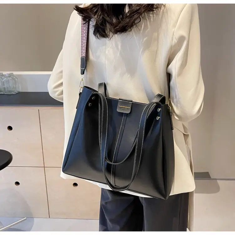 Women's Large Capacity Crossbody Tote Bag Beige Spring Summer 2026 — feature 28