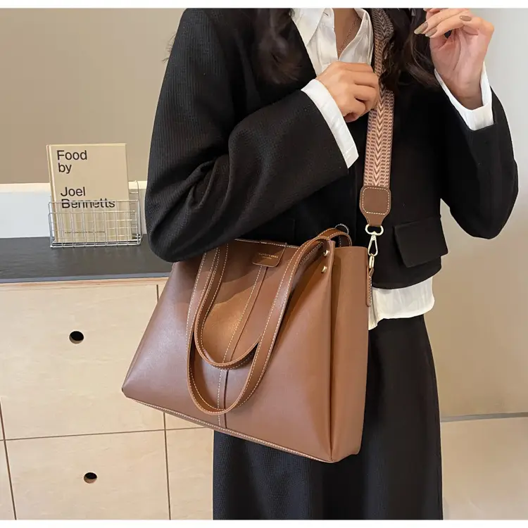 Women's Large Capacity Crossbody Tote Bag Beige Spring Summer 2026 — feature 33