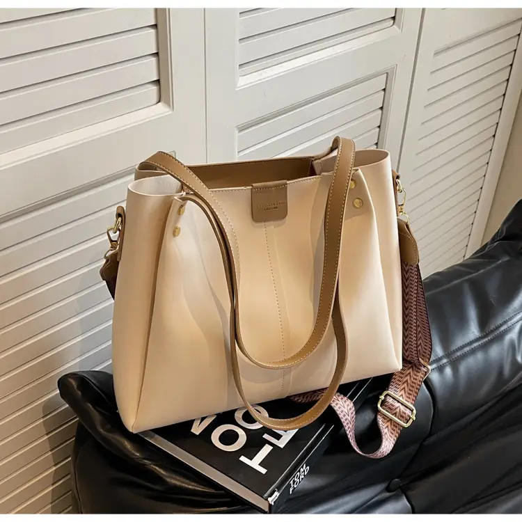 Women's Large Capacity Crossbody Tote Bag Beige Spring Summer 2026 — feature 38