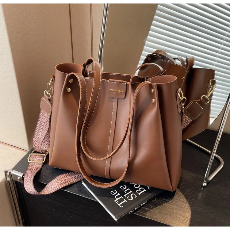 Women's Large Capacity Crossbody Tote Bag Beige Spring Summer 2026 — feature 41