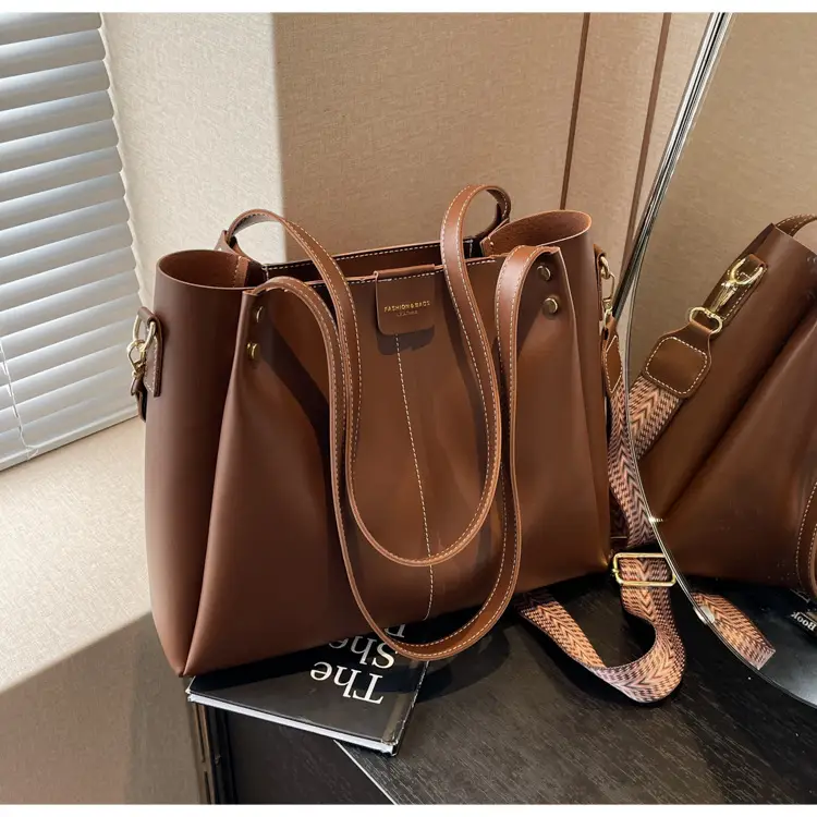 Women's Large Capacity Crossbody Tote Bag Beige Spring Summer 2026 — feature 42
