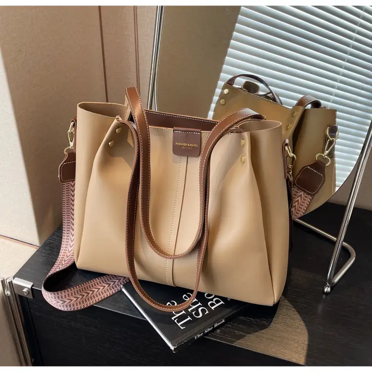 Women's Large Capacity Crossbody Tote Bag Beige Spring Summer 2026 — feature 44