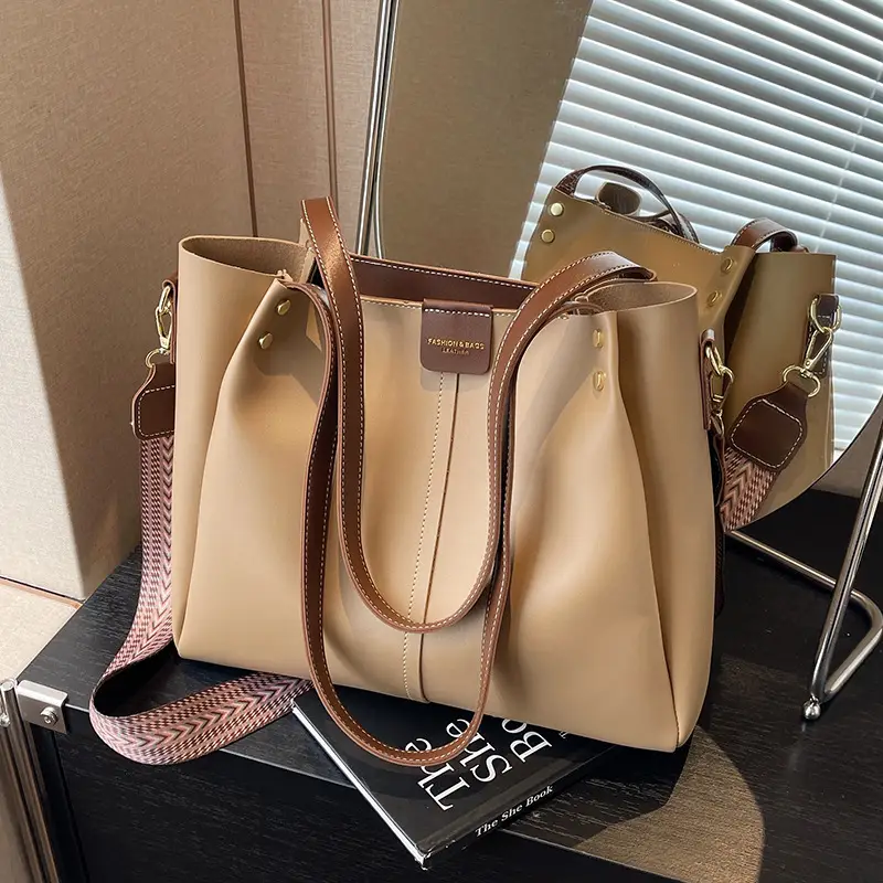 Women's Large Capacity Crossbody Tote Bag Beige Spring Summer 2026 - Image 5