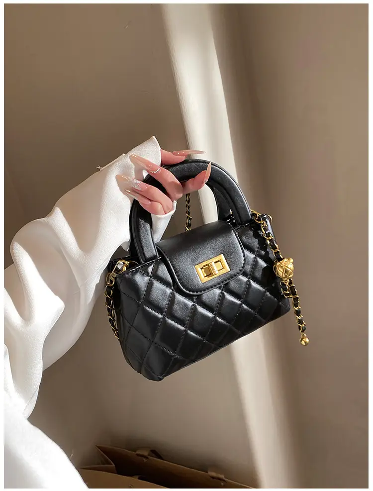 Black Diamond Plaid Handbag with Chain Strap — feature 24
