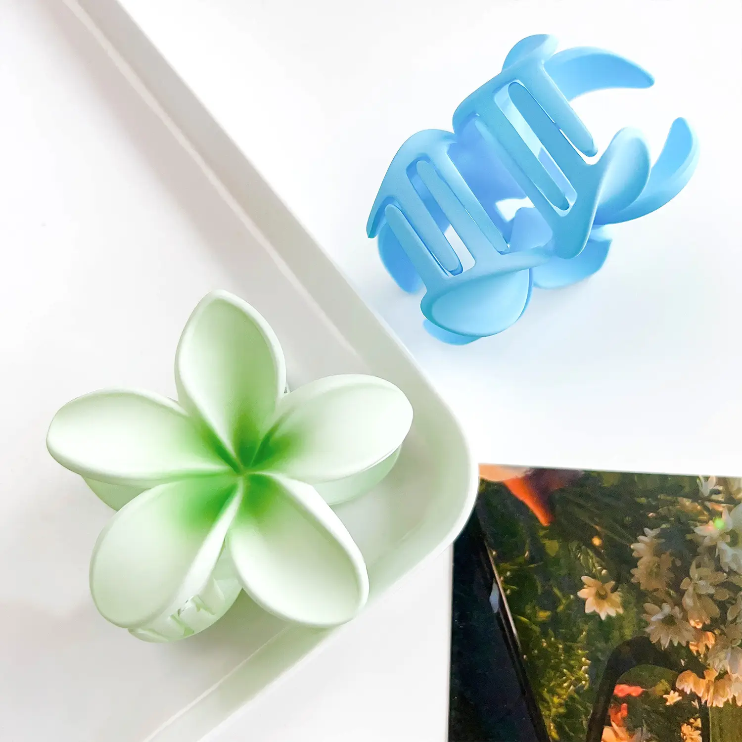 Frosted Egg Flower Hair Clips for Women — feature 10